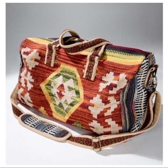 Montezuma’s Navajo & Southwestern Print Tr… - Picture 3 of 12